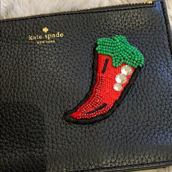 Kate spade Rare haute pepper wristlet nwt - Picture 2 of 5